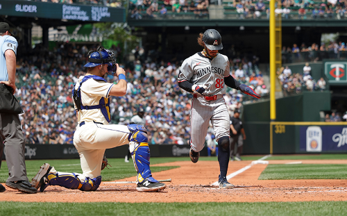 TRENDING: Mariners Reportedly Seeking Everyday Bat, Relief Help On Trade Market