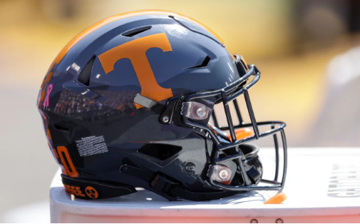 BREAKING: Just In,Tennessee Volunteer Commits Hint Towards Shocking News for Vols