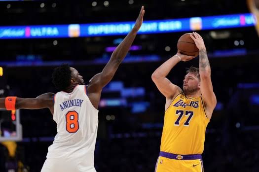 A video surfaces showing LeBron James and Luka Doncic trash-talking a Warriors….
