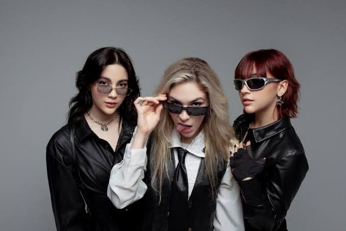 The Warning Fans Clash Over Band’s New Sound